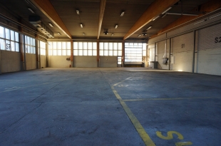 halli 600m2 + rukkaset 001.JPG